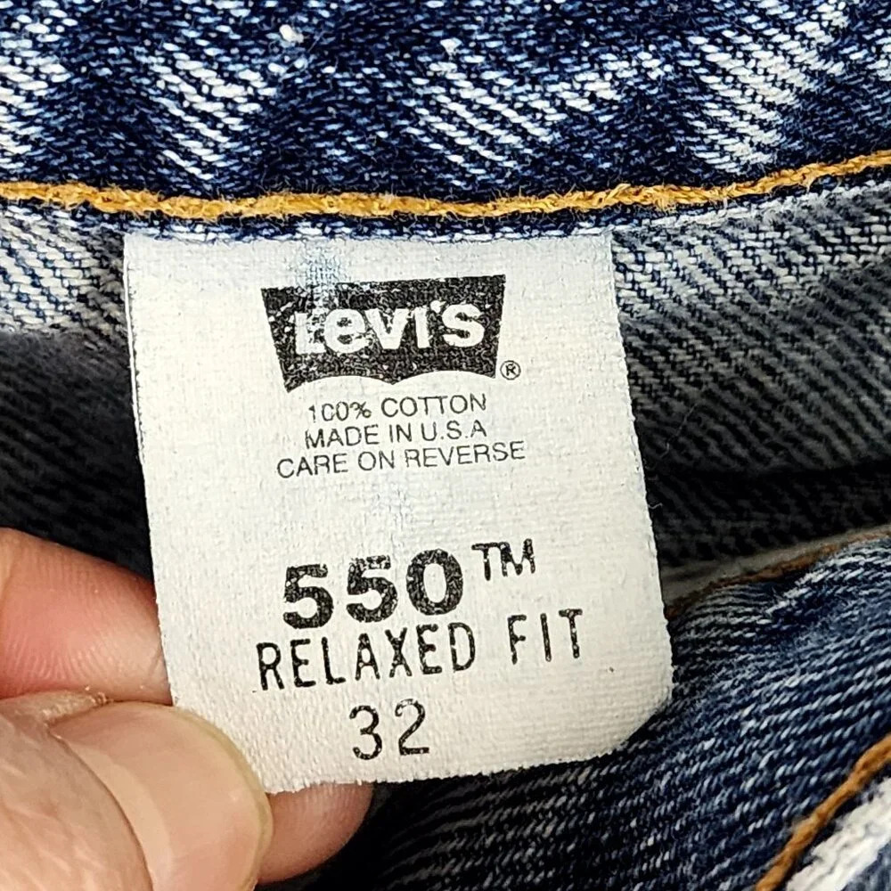 Vintage USA Levis 550 Mens Relaxed Fit Jean Shorts Size 32 Bermuda 27PT - Picture 4 of 7